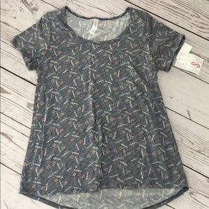NWT LuLaRoe Classic T